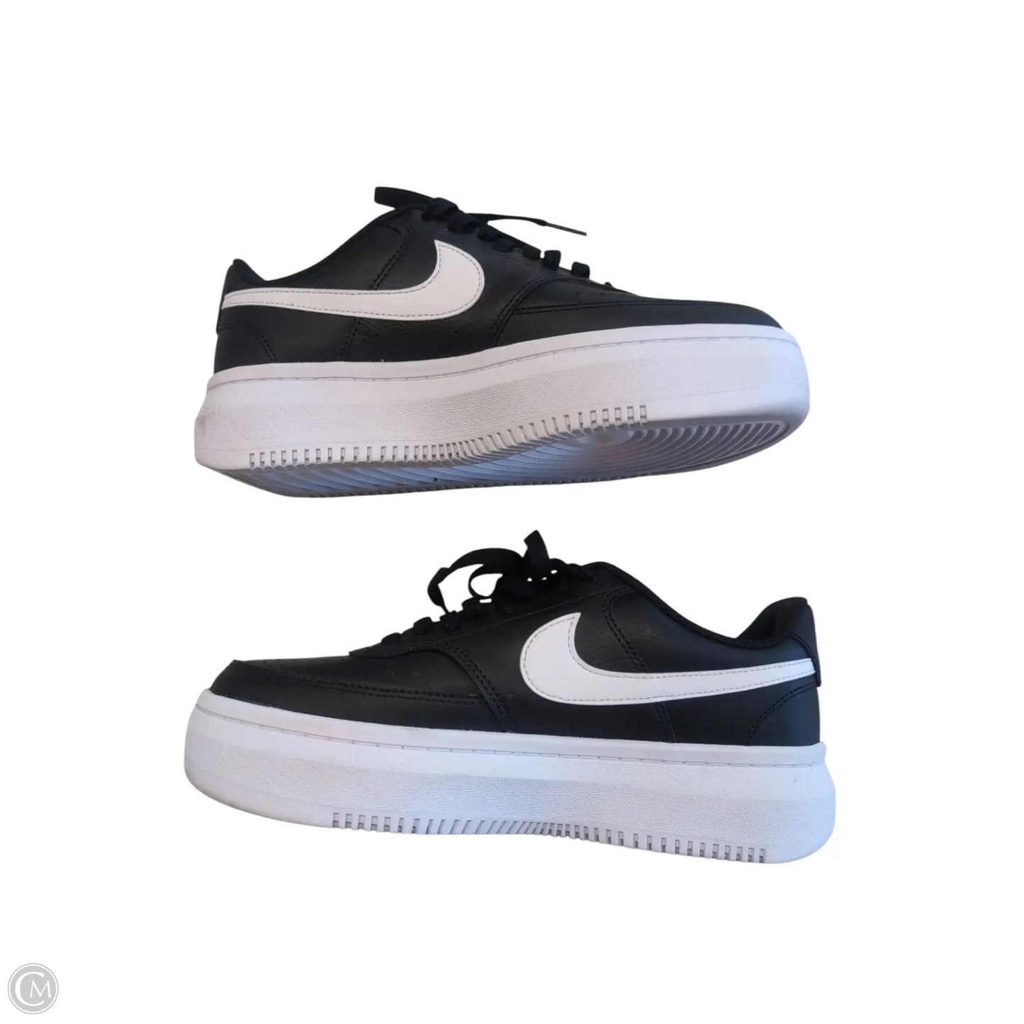 Shoes Sneakers By Nike In Black & White, Size: 10
