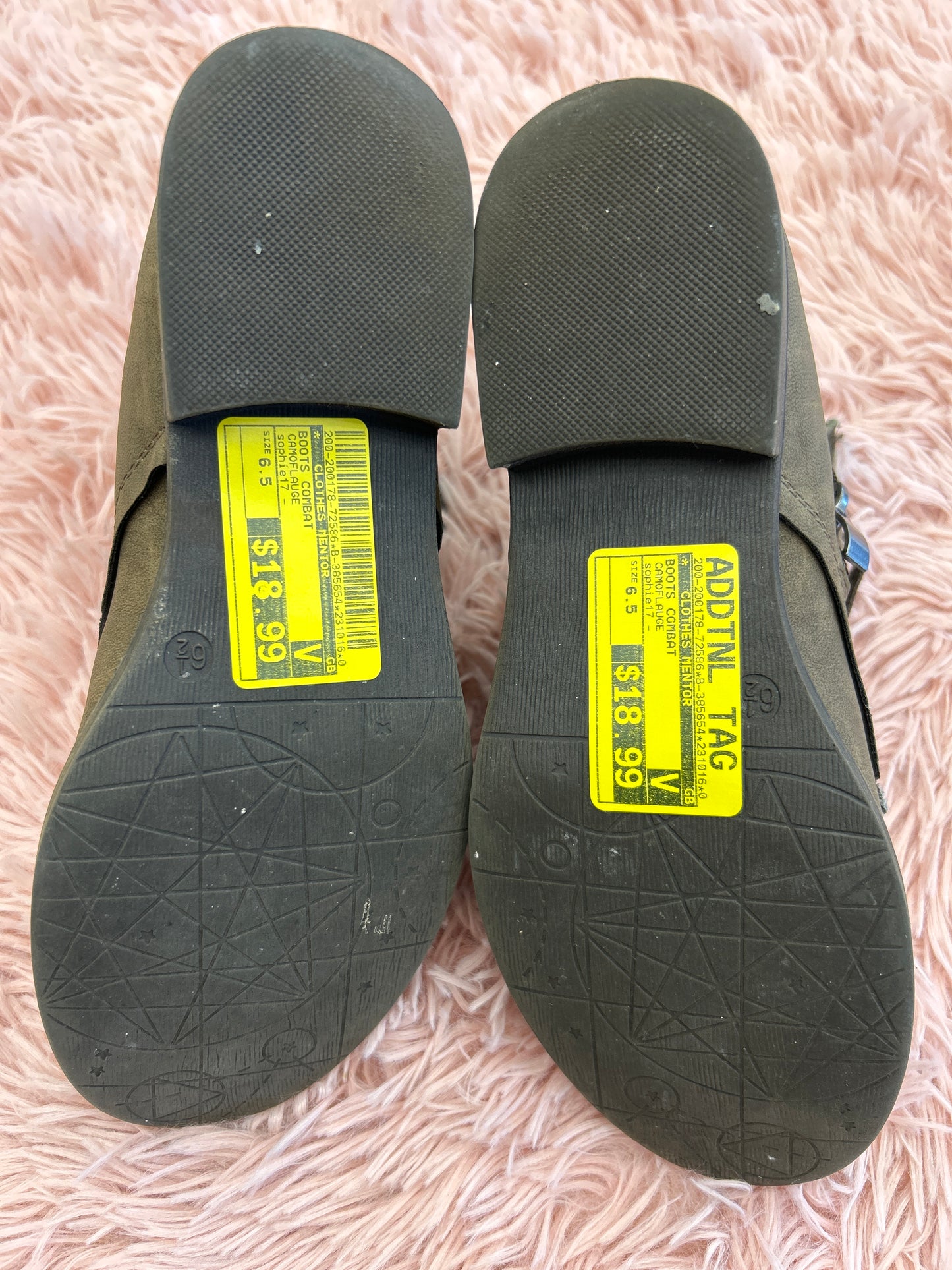 Boots Combat By Clothes Mentor Size: 6.5