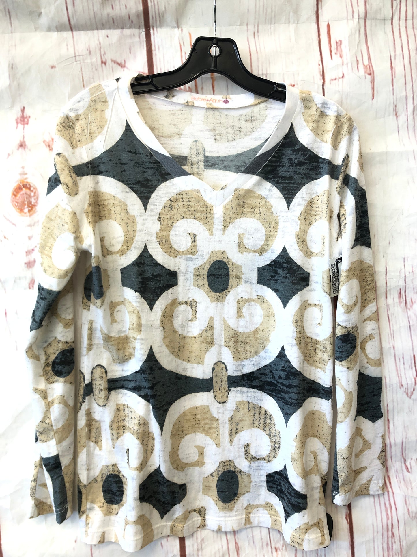 Top Long Sleeve By Clothes Mentor Size: M