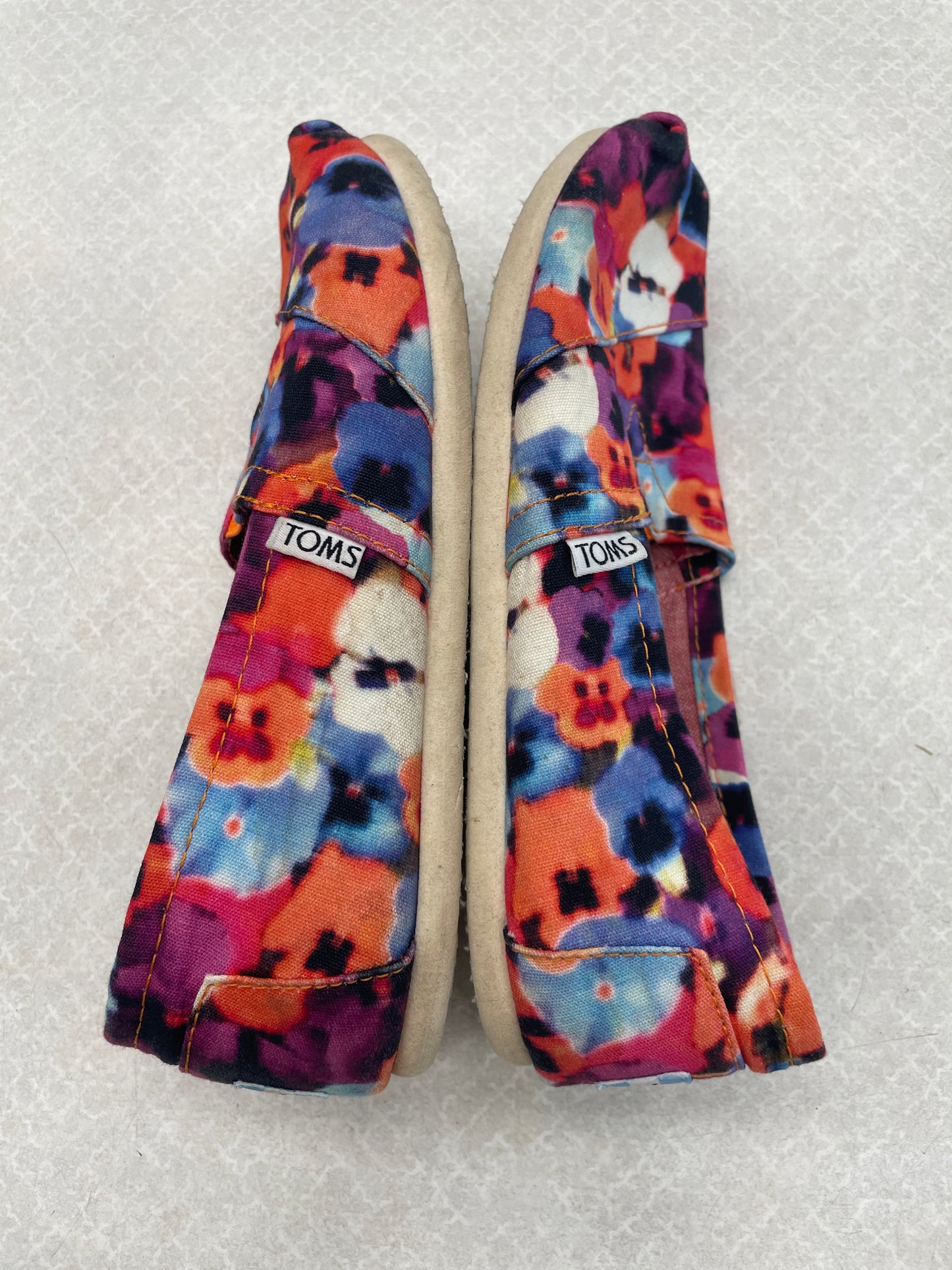 Shoes Flats Other By Toms Size: 6.5