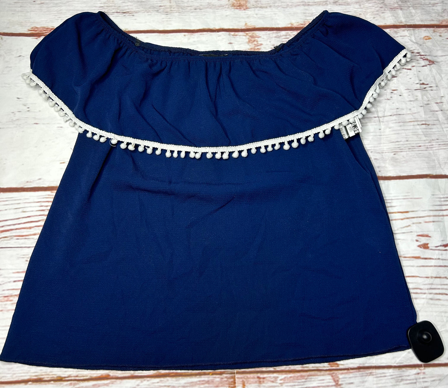 Top Sleeveless By Papaya Size: M