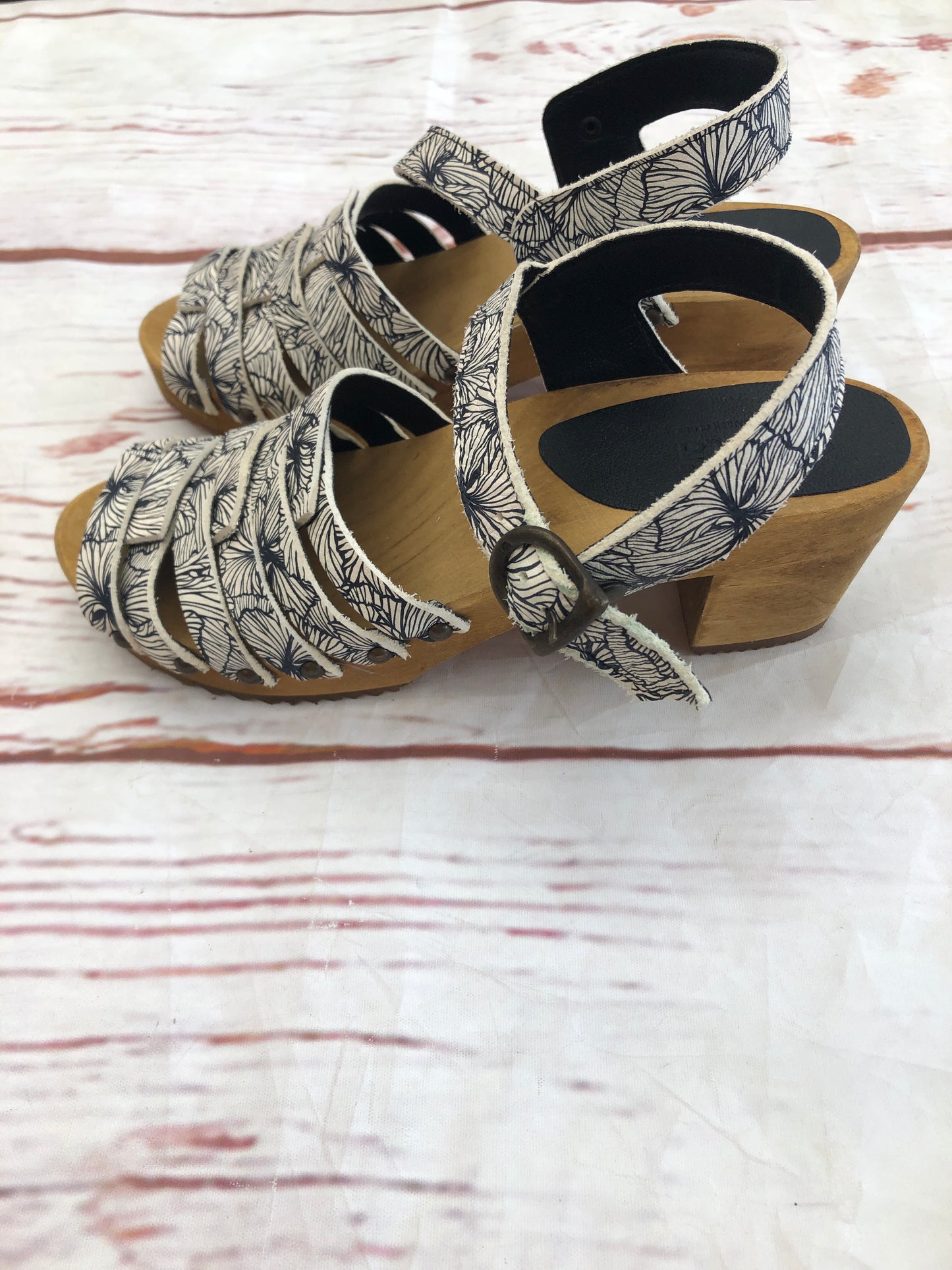 Sandals Heels Block By Sanita Size: 6.5