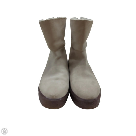 Boots Ankle Flats By Clothes Mentor In Grey, Size: 10