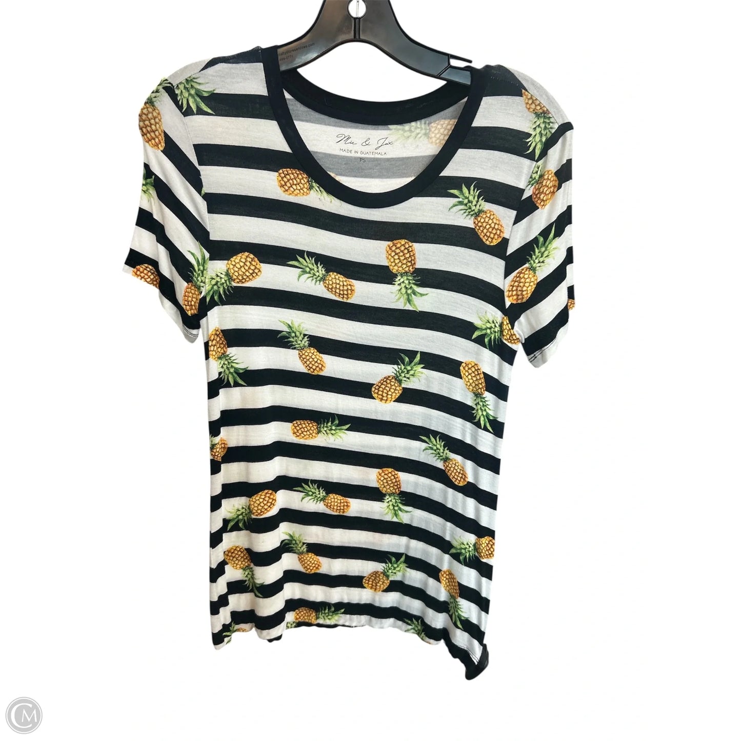 Top Short Sleeve Basic By Clothes Mentor In Striped Pattern, Size: Sp