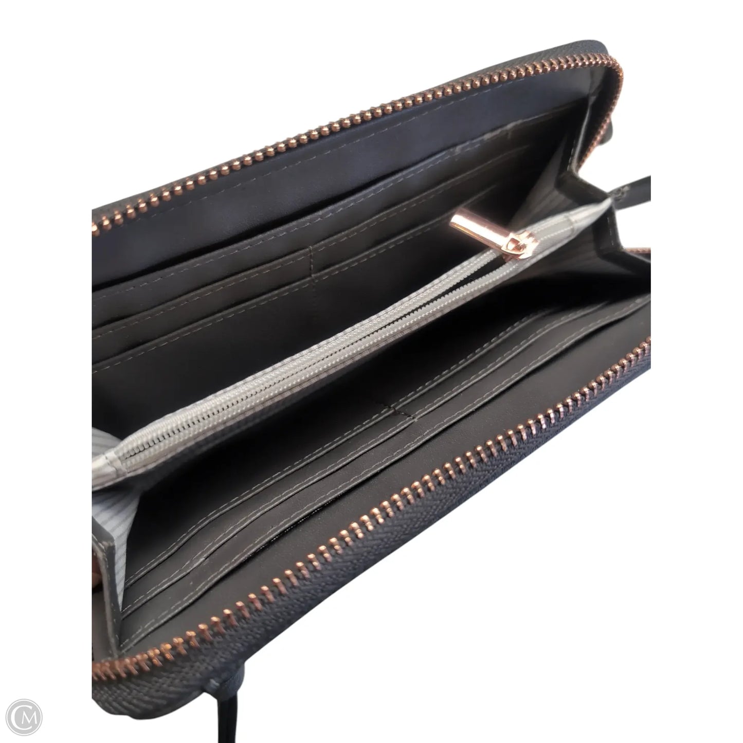 Wallet By Clothes Mentor, Size: Large