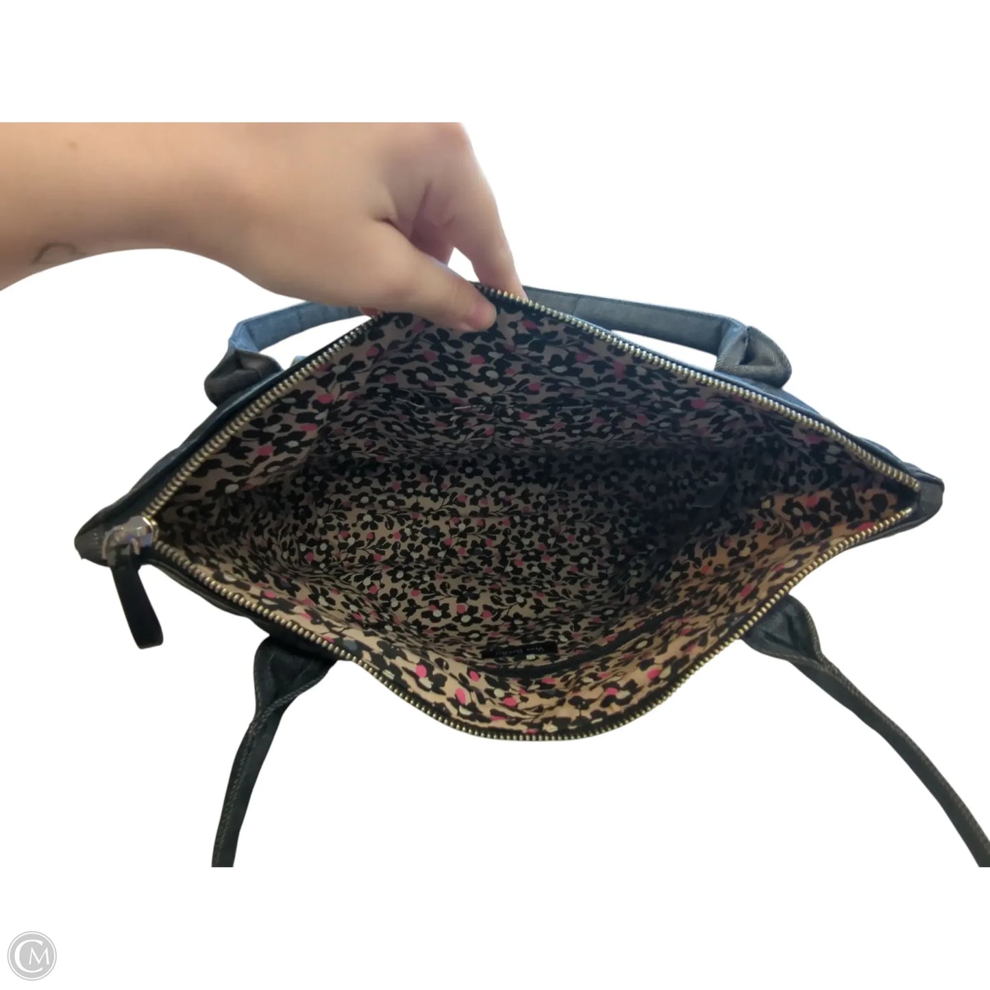 Handbag By Vera Bradley, Size: Medium