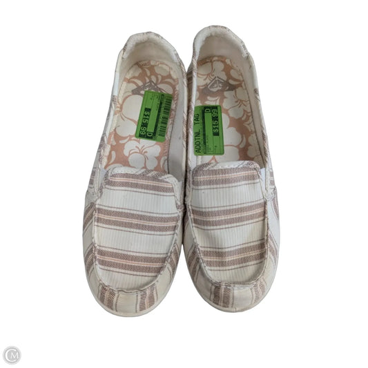Shoes Flats By Roxy In Tan, Size: 9