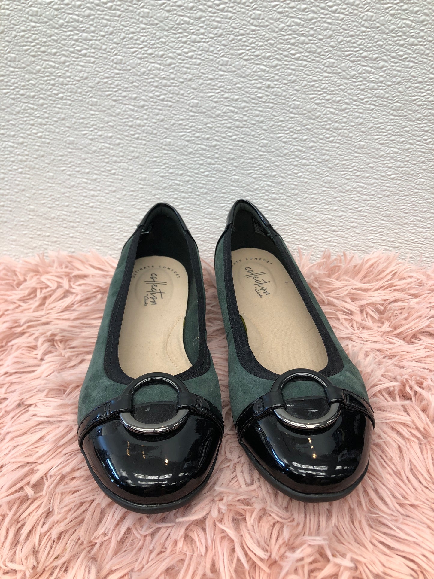 Green Shoes Flats Ballet Clarks, Size 6