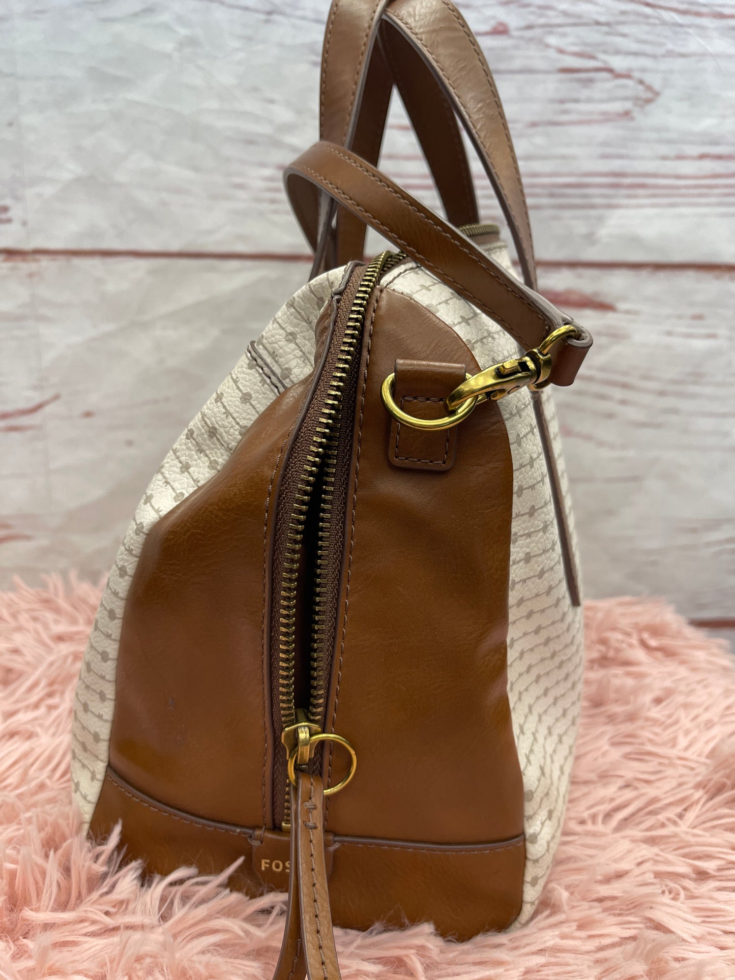 Crossbody By Fossil  Size: Small