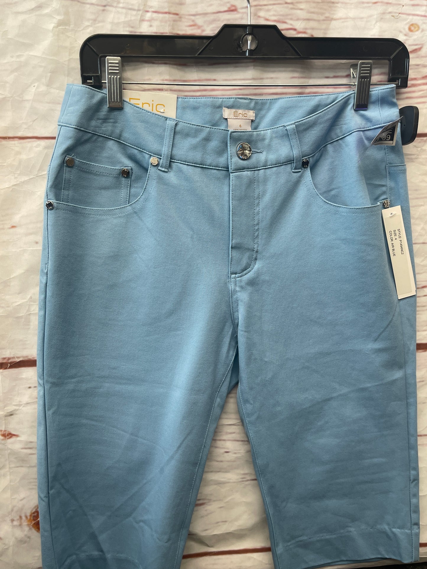 Shorts By Clothes Mentor  Size: 4