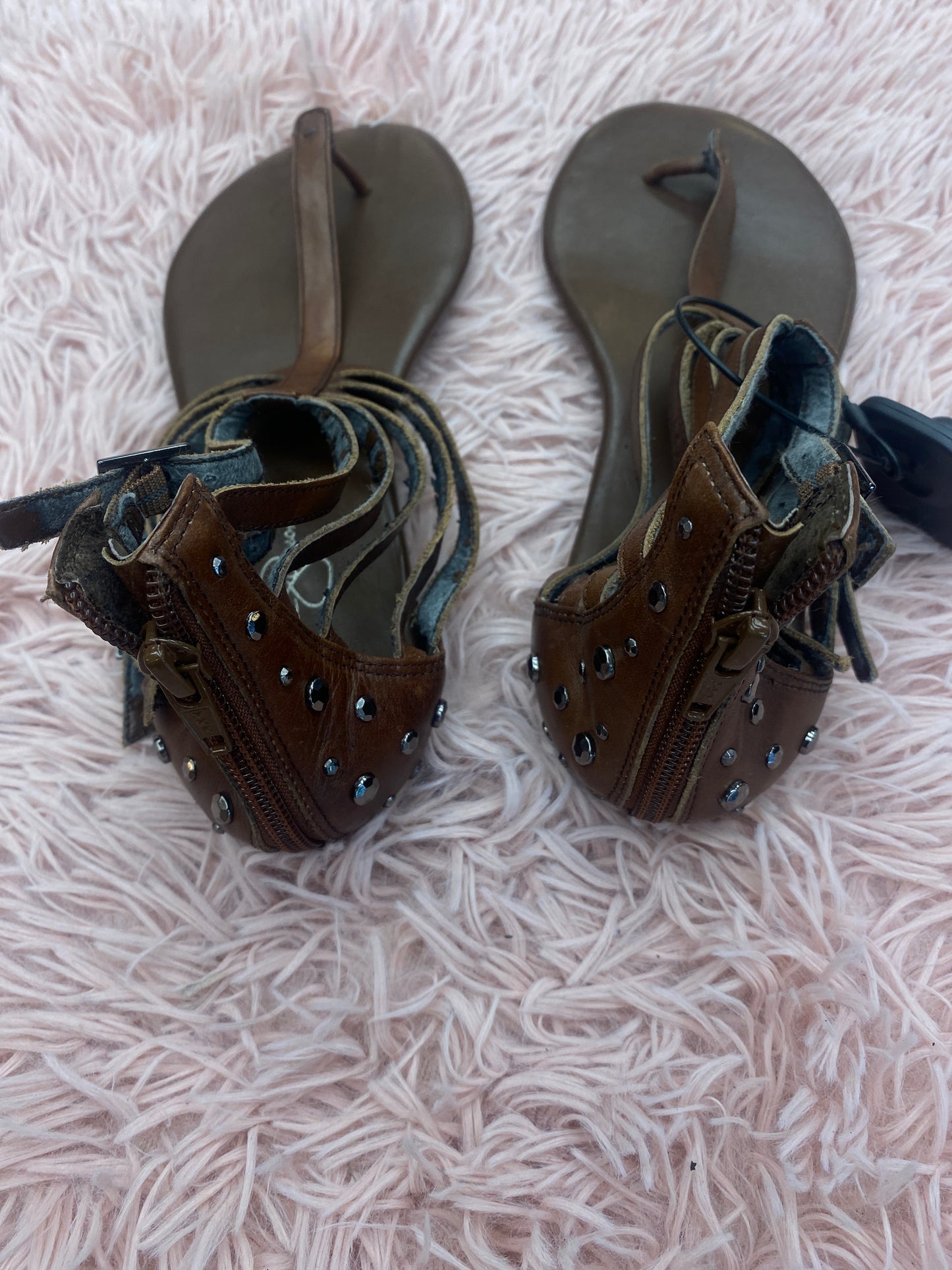 Sandals Flats By Jessica Simpson In Brown, Size: 9.5