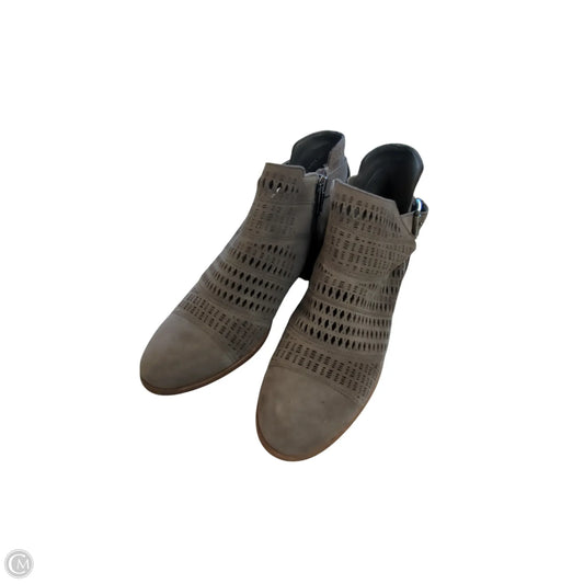 Boots Ankle Flats By Vince Camuto In Grey, Size: 8.5