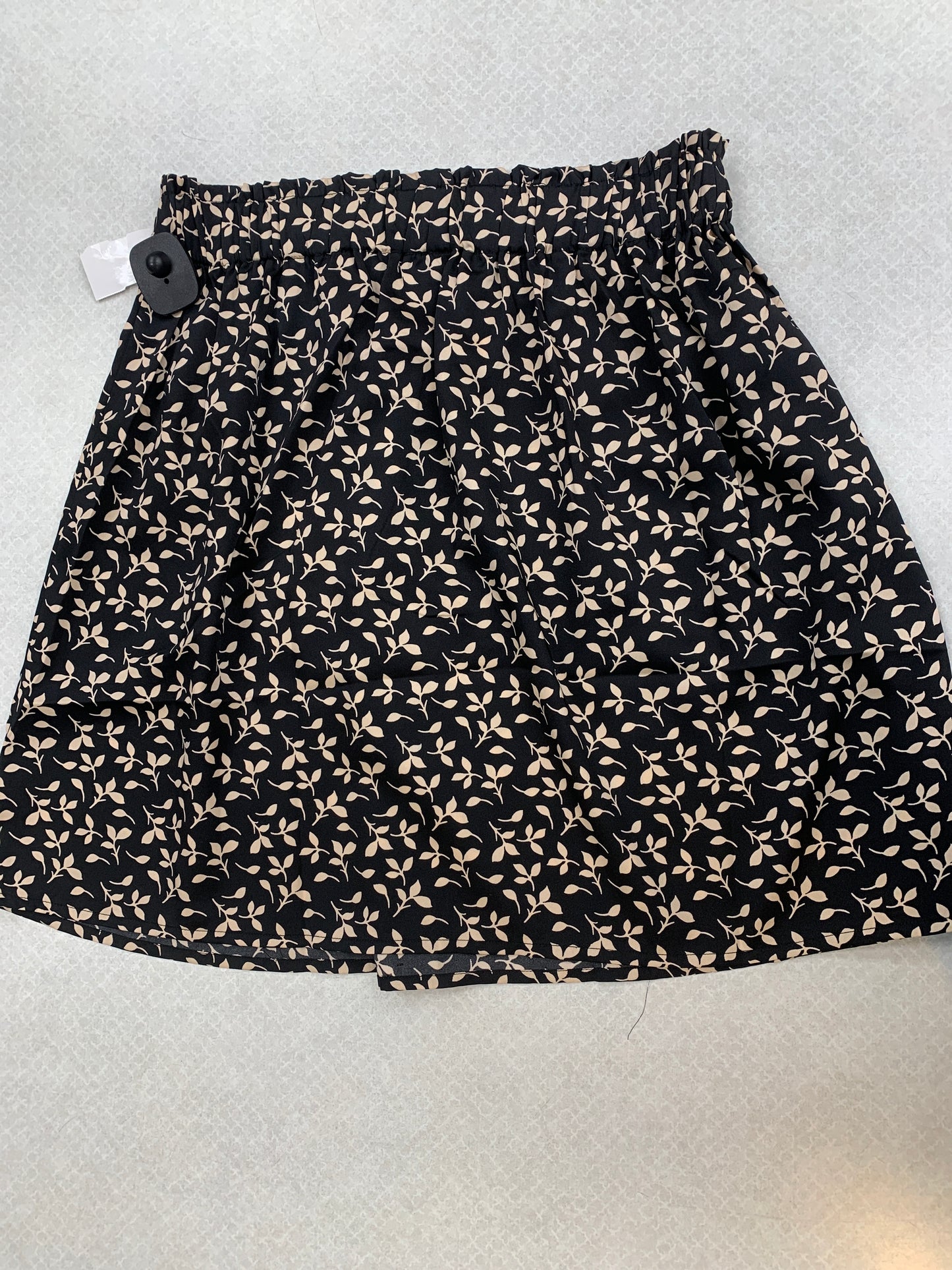 Skirt Mini & Short By Loft In Black Floral, Size: S