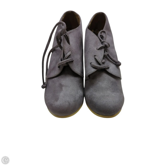 Shoes Heels Wedge By Clothes Mentor In Grey, Size: 10