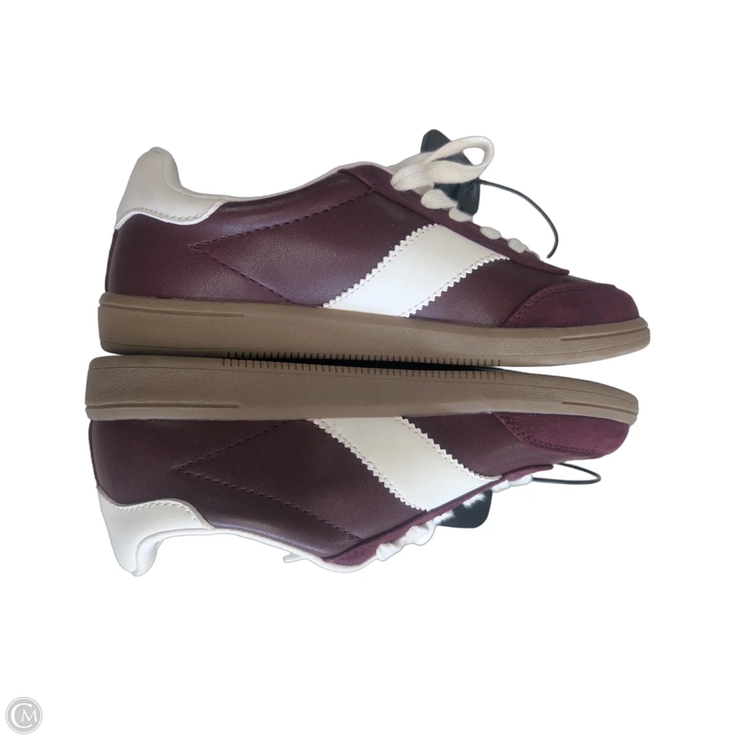 Shoes Sneakers By Universal Thread In Maroon, Size: 6