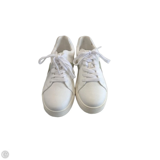 Shoes Sneakers By Mia In White, Size: 8