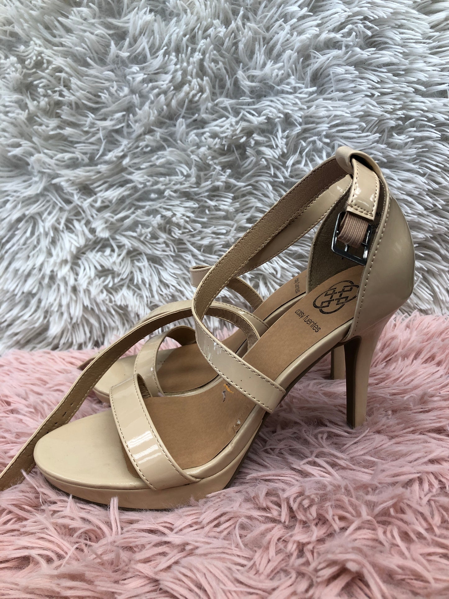 Tan Shoes Heels Stiletto Daisy Fuentes, Size 8