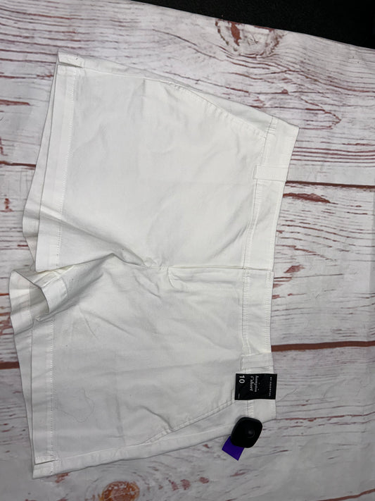 Shorts By New York And Co In White, Size: 10