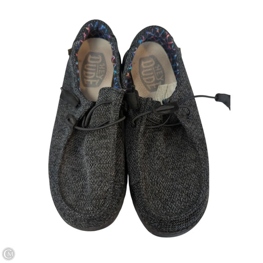 Shoes Flats By Hey Dude In Grey, Size: 9