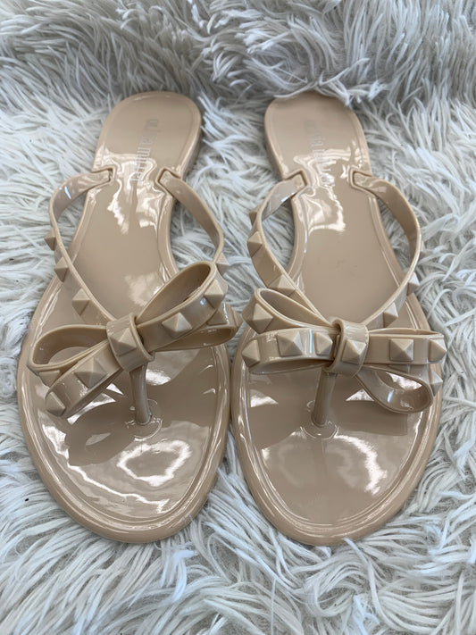 Nude Sandals Flats Olivia Miller, Size 8.5