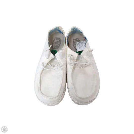 Shoes Flats By Hey Dude In White, Size: 8