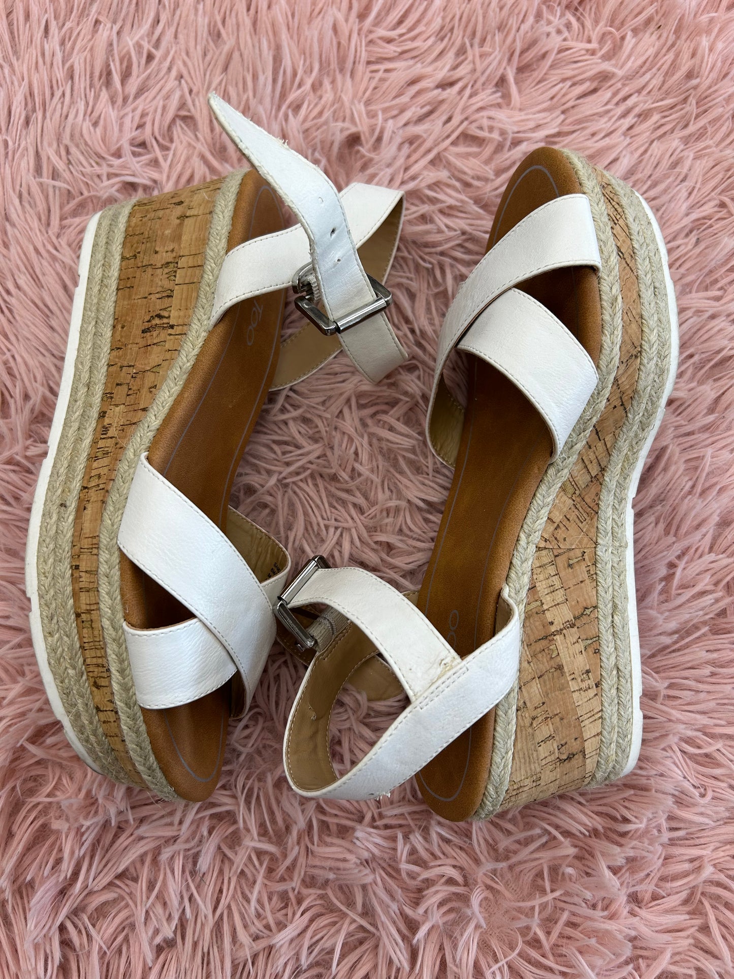 Sandals Heels Wedge By Me Too In White, Size: 8