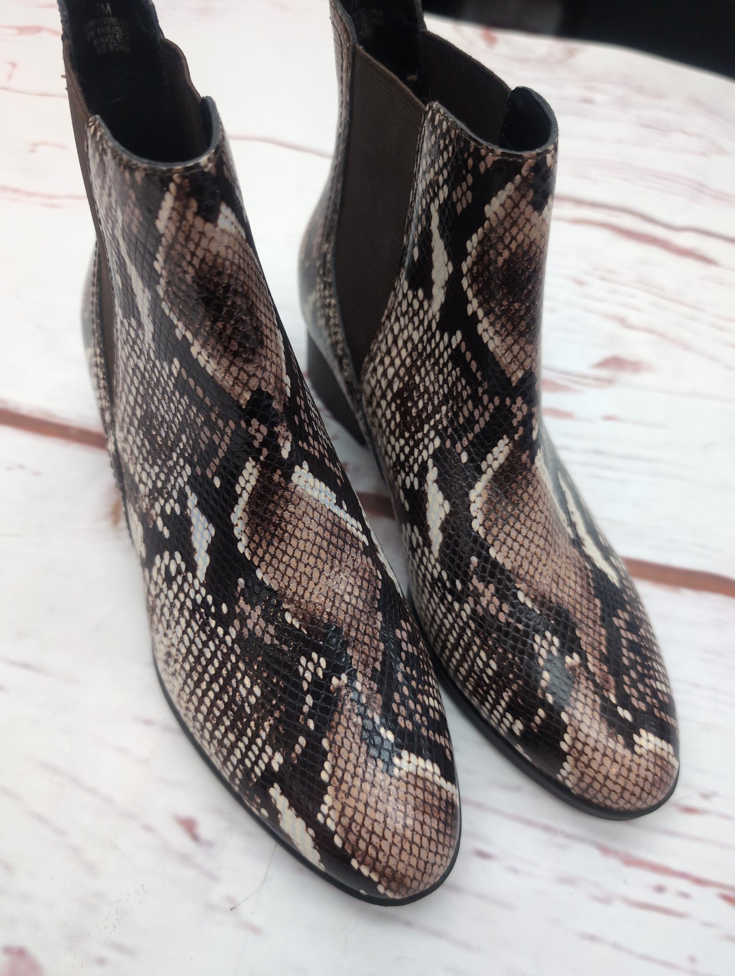 Boots Ankle Flats By Alex Marie In Snakeskin Print, Size: 7