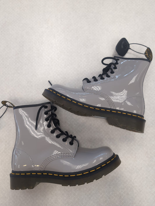 Boots Ankle Flats By Dr Martens In Grey, Size: 6