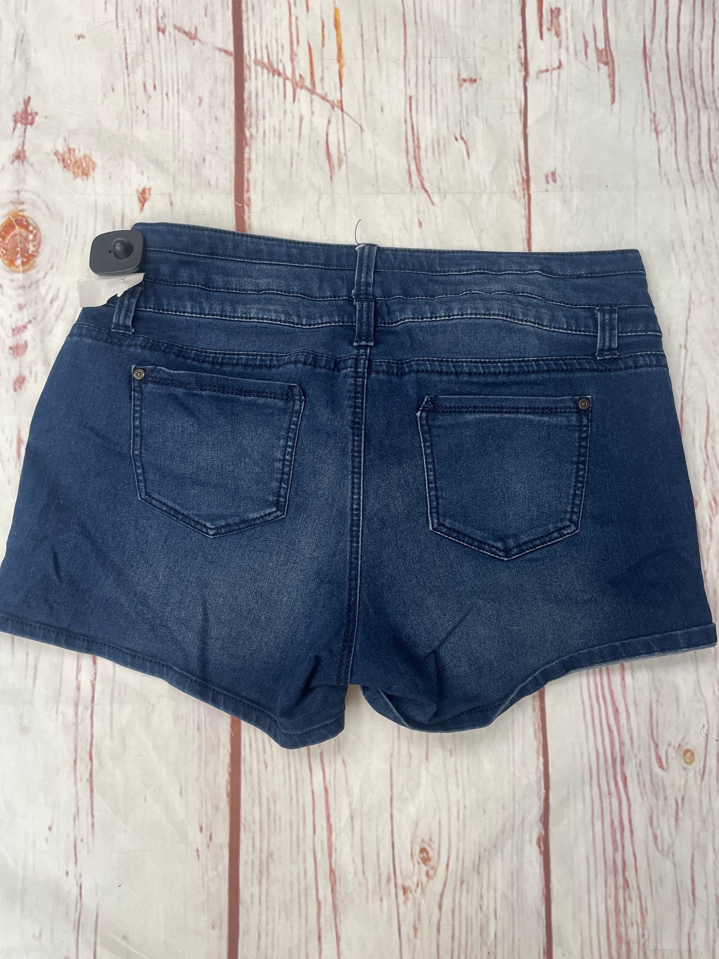 Shorts By Rue 21  Size: 20