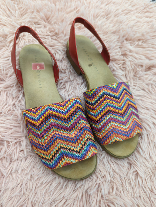 Sandals Flats By Karen Scott  Size: 9