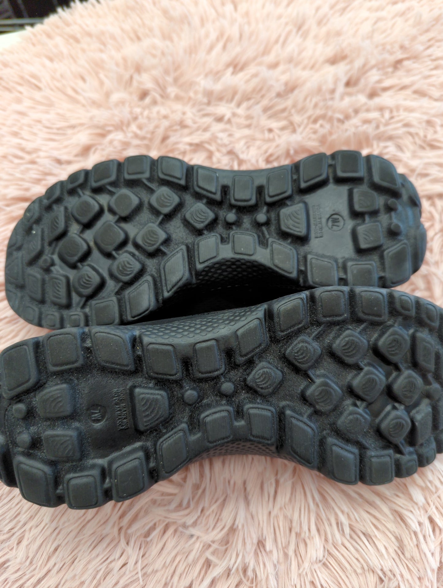 Shoes Flats Mule & Slide By Skechers  Size: 7