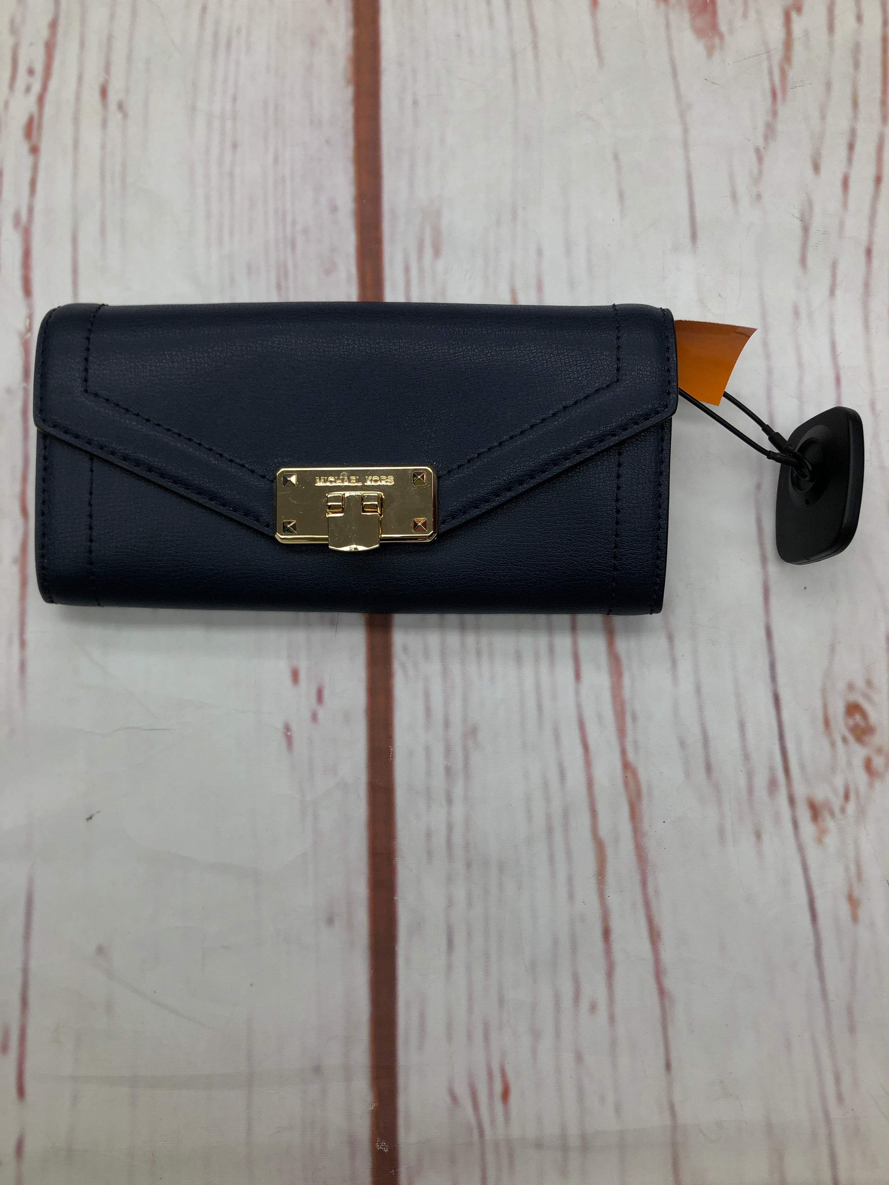 Michael kors hotsell pig wallet