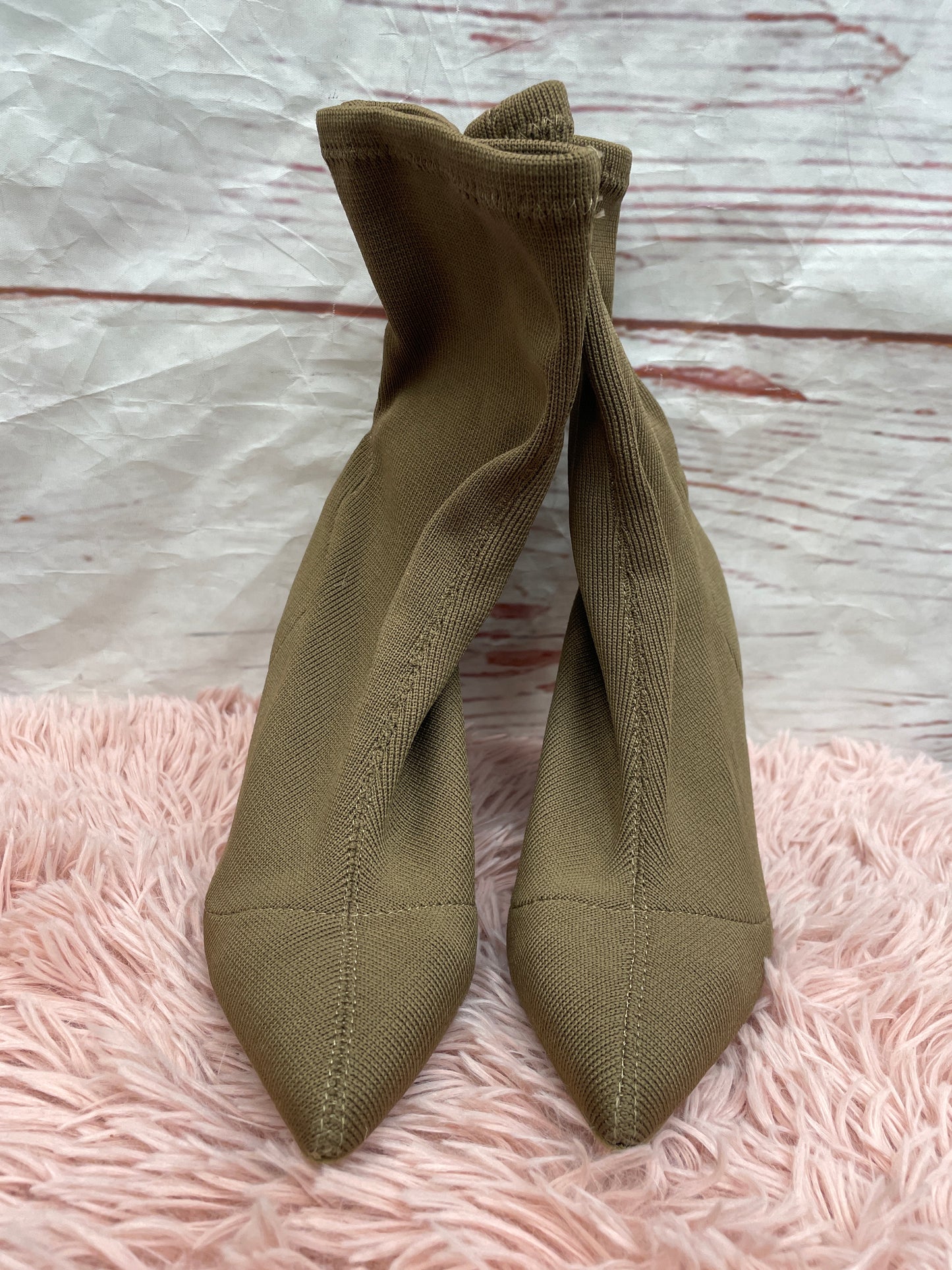 Boots Ankle Heels By Clothes Mentor  Size: 8.5