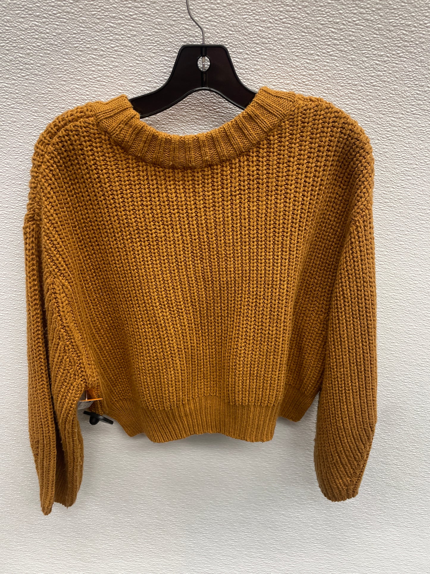 Sweater By Charlotte Russe  Size: M