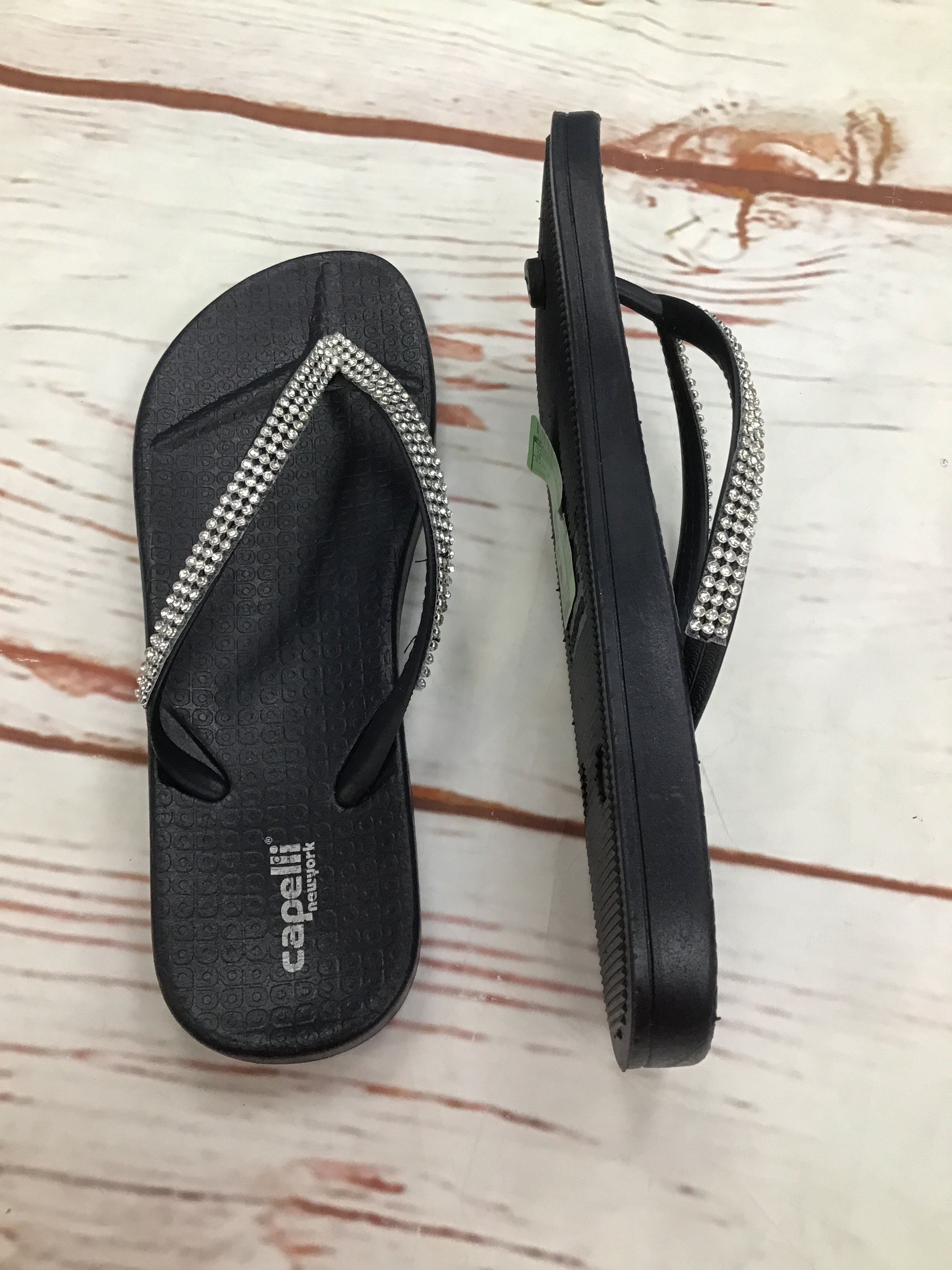 Capelli flip flops discount black